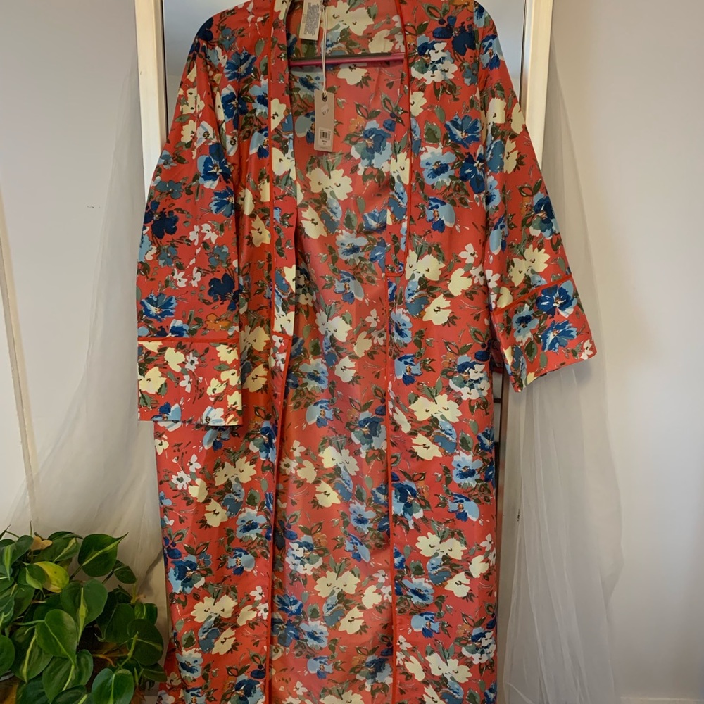 Floral coral kimono